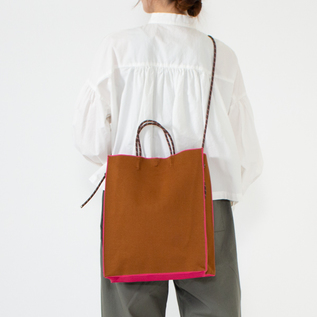 LARGE/BROWN・身長162cm LARGE/BROWN・身長162cm