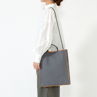 LARGE/GRAY・身長162cm LARGE/GRAY・身長162cm