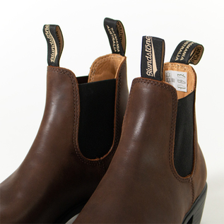 ヒール付きサイドゴアブーツ BS1673251 ブラウン／Blundstone