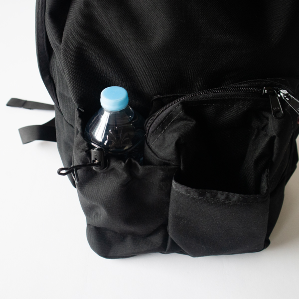 前面左側はドローコード付きのポケット(RAVEN) 前面左側はドローコード付きのポケット(RAVEN)