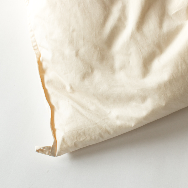 カバーずれ防止用に輪(ループ)がついています カバーずれ防止用に輪(ループ)がついています