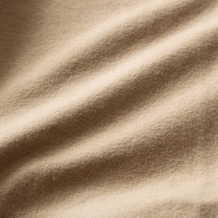 両面に丁寧に起毛がかけられた柔らかい肌触りの生地(BEIGE)