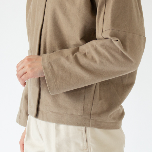 身長：162cm(BEIGE)