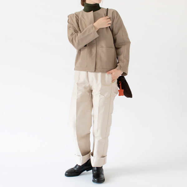 身長：162cm(BEIGE)