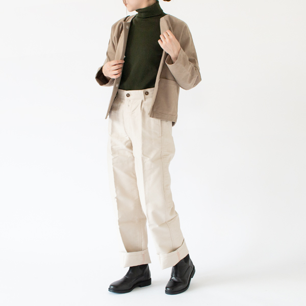 身長：162cm(BEIGE)