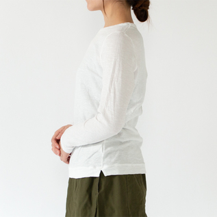 白 L・身長162cm 白 L・身長162cm