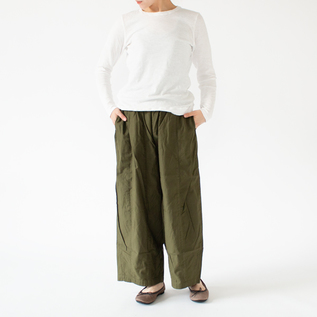 白 L・身長162cm 白 L・身長162cm