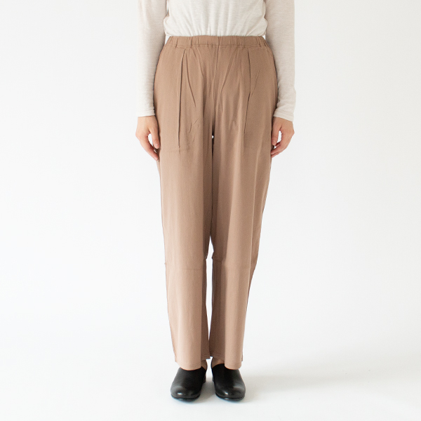 身長162cm・MILL BROWN-M