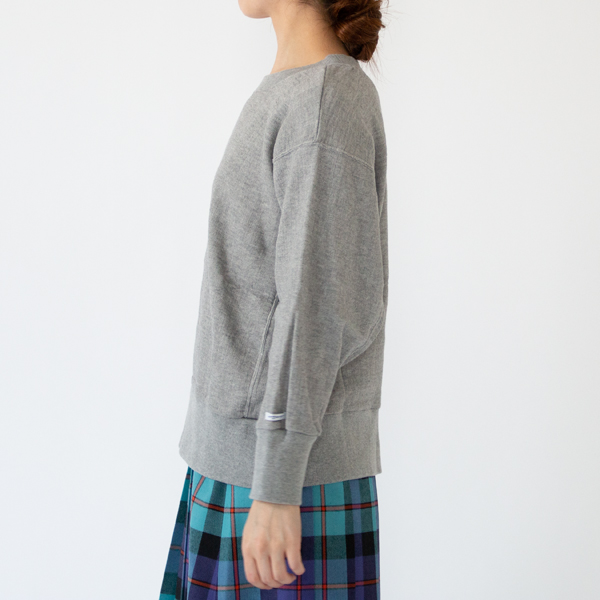 身長162cm・GREY