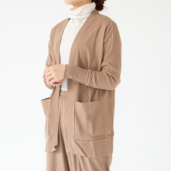 身長162cm・MILL BROWN
