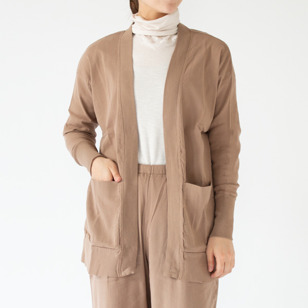 身長162cm・MILL BROWN