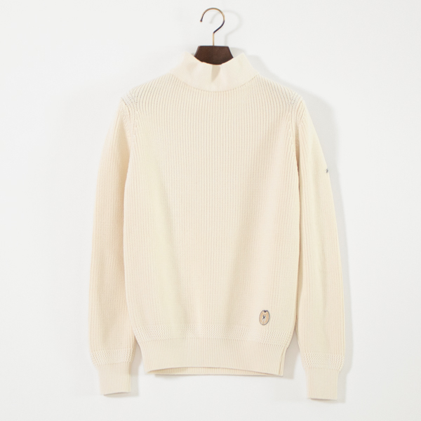ユニセックスカットソー MINERVE COL MONTANT(MILK)