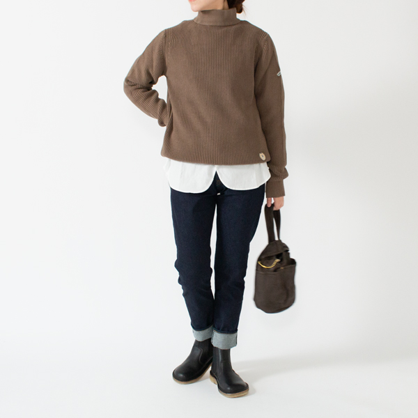 CAFE M、身長162cm