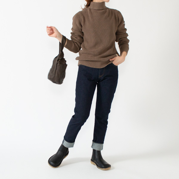 CAFE S、身長162cm