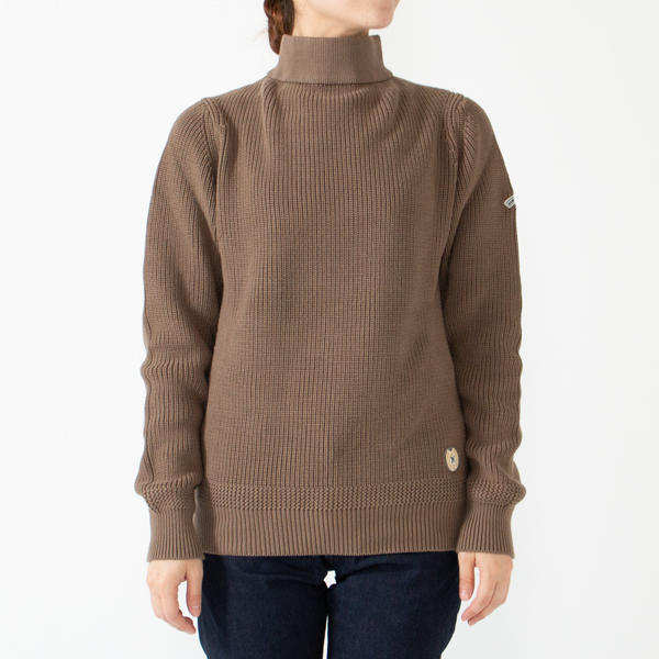 CAFE S、身長162cm