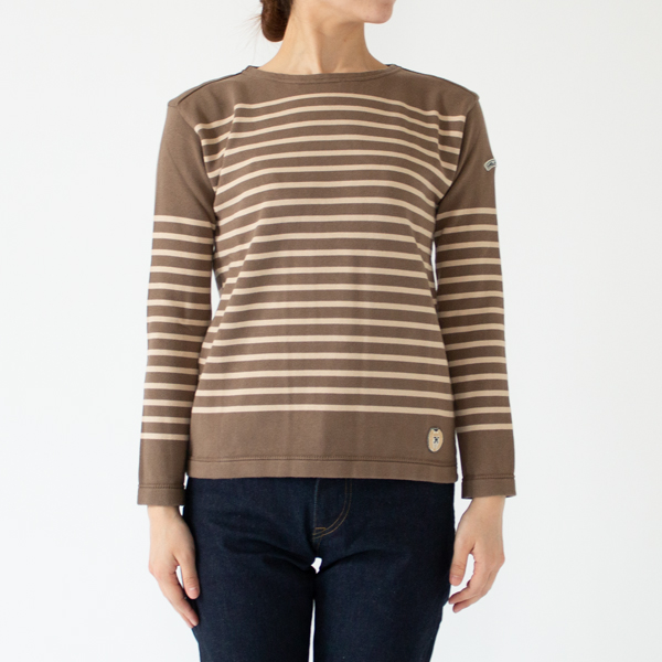 CAFE/CAFE AU LAIT XS、身長162cm