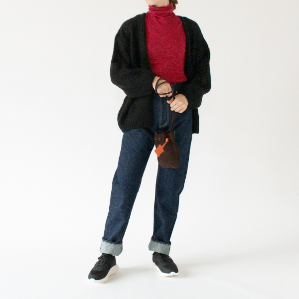 身長162cm・深緋