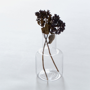 ドリンクを入れるカラフェとしてだけでなく、花瓶としてもお使いいただけます ドリンクを入れるカラフェとしてだけでなく、花瓶としてもお使いいただけます