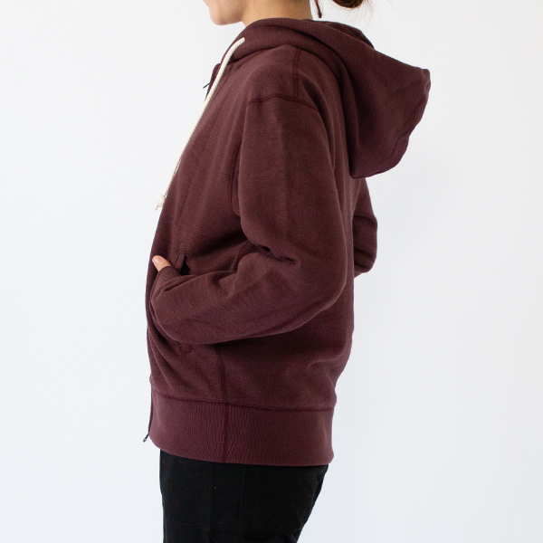 Mahogany/XS、身長：162cm