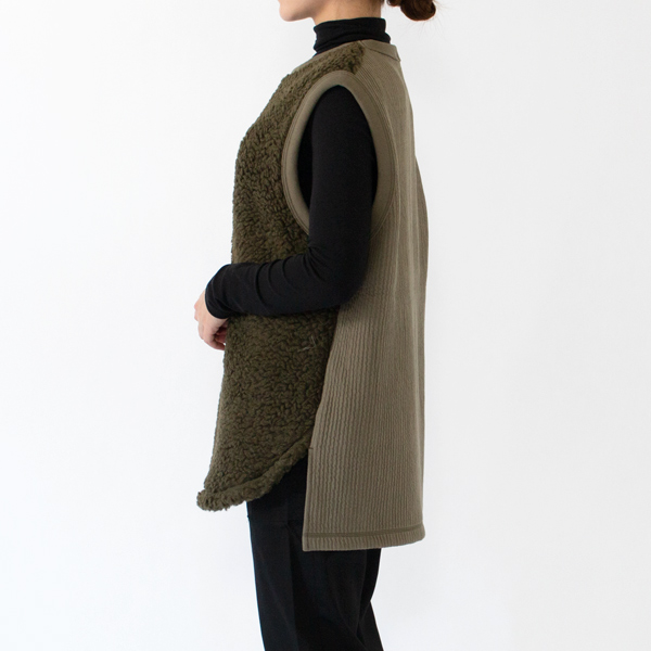 Khaki/S、モデル身長：162cm