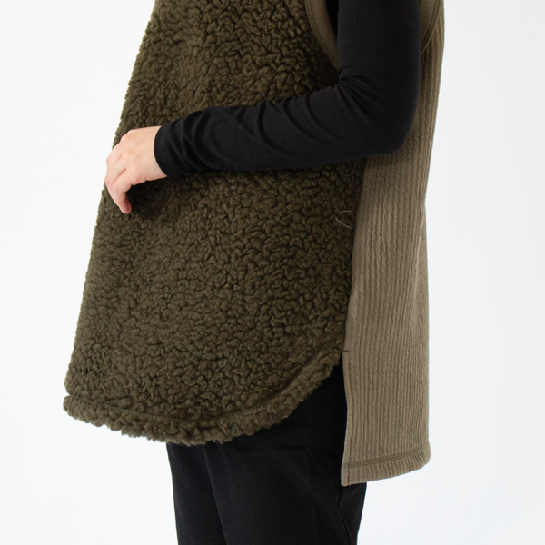 Khaki/S、モデル身長：162cm