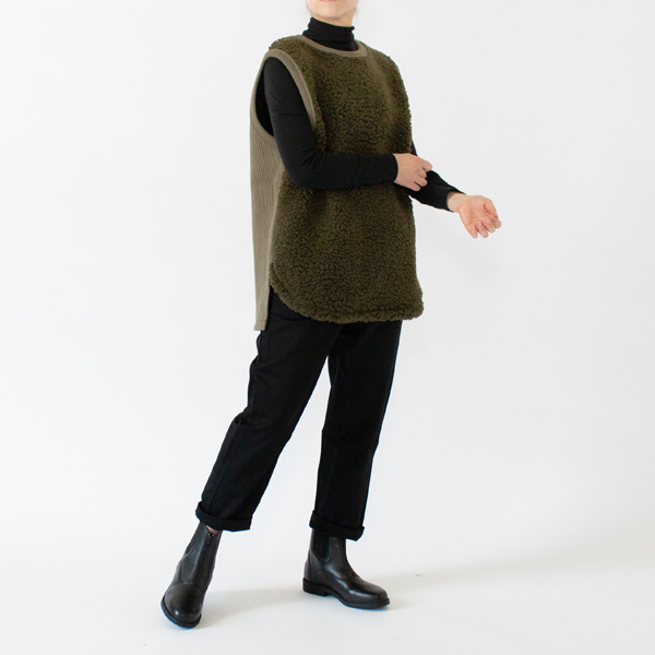 Khaki/S、モデル身長：162cm