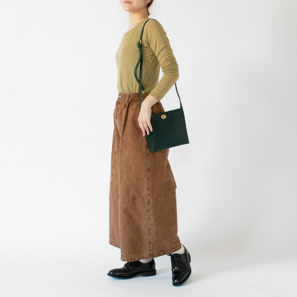 身長162cm(MUSTARD)