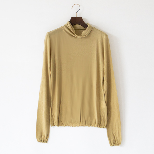 カシミヤシルクシアージャージ ハイネックメロー長袖Tシャツ(MUSTARD)