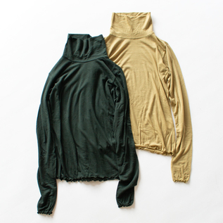 HIGH NECK LONG-SLEEVED T-SHIRT