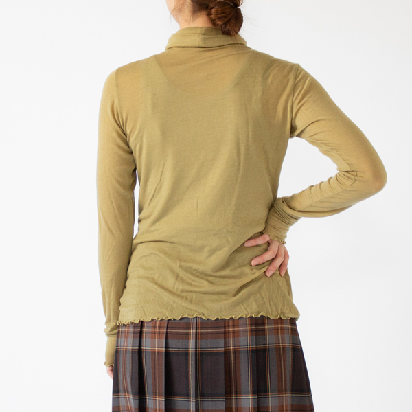 身長162cm(MUSTARD)