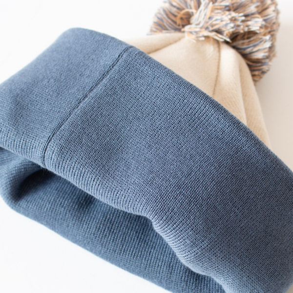 2層のジャガード織りになっており、ふっくらとした被り心地(CHALK WHITE) 2層のジャガード織りになっており、ふっくらとした被り心地(CHALK WHITE)