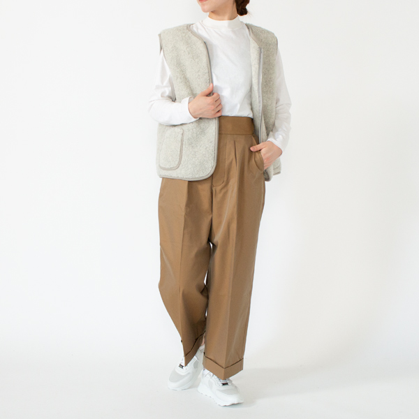 身長：162cm(LIGHT GREY)