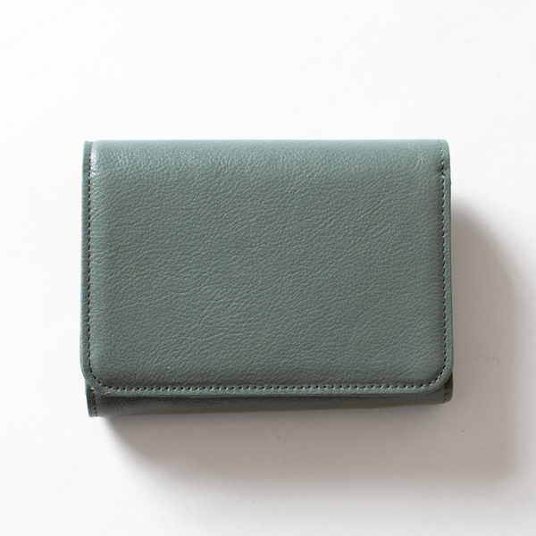SOLUM ポストマンウォレットS(PEACOCK GREEN)