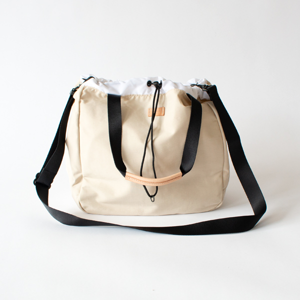 【別注】トートバッグ 2WAY DRAWSTRING TOTE LIGHT BEIGE