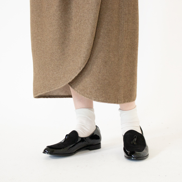 ラウンドした裾(身長162cm、カーキ)