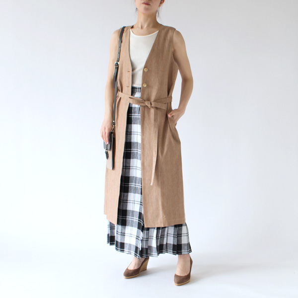 リネンコットンヘリンボーン ロングジレ(BEIGE、身長162cm)