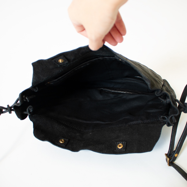 レザーショルダーバッグ JASU(CHARCOAL BLACK)