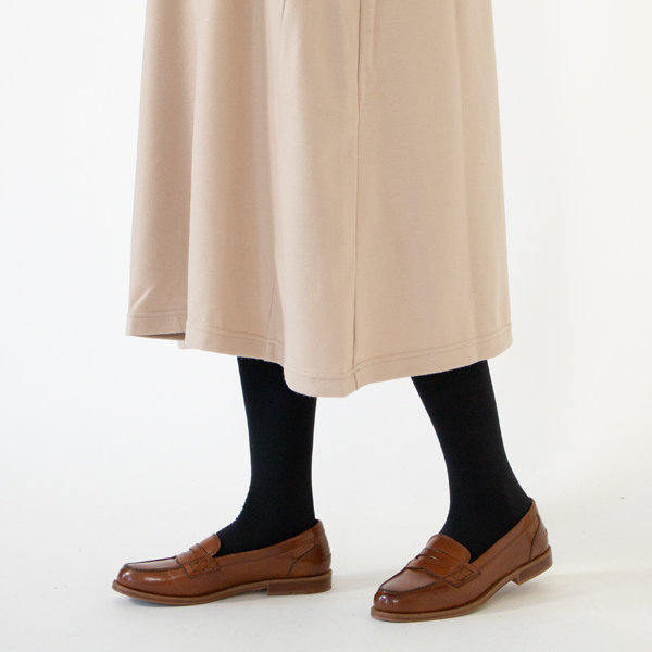 長すぎず短すぎない丈感(身長162cm、BEIGE)