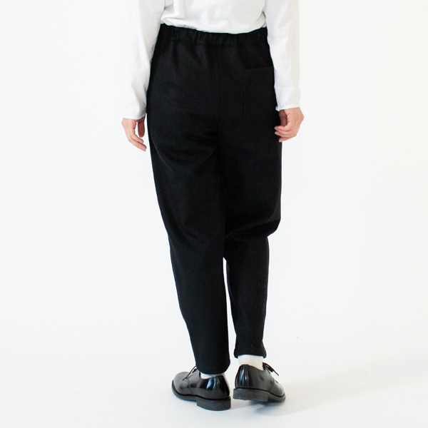 BLACK 38（身長：162cm）