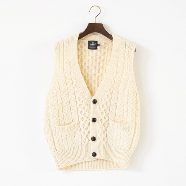 ウーステッドウールベスト（WHITE）