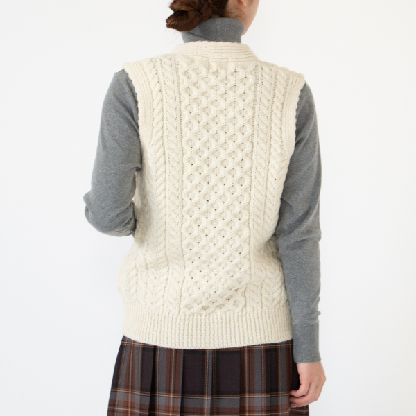ウーステッドウールベスト（WHITE）身長162cm