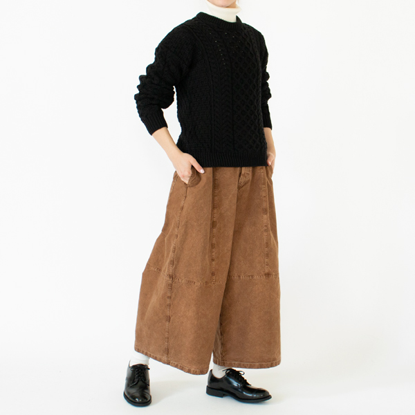 メリノウール ケーブルセーター（BLACK）身長：162cm