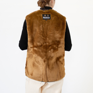 ユニセックス インナーベスト FUR LINER／BARBOUR（バブアー）｜愛着を