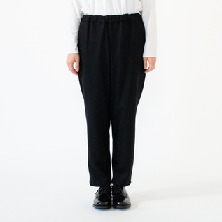 BLACK 40(身長:162cm) BLACK 40(身長:162cm)