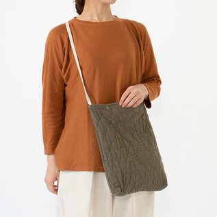 OLIVE、身長:162cm OLIVE、身長:162cm