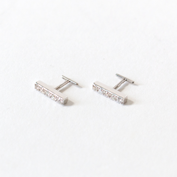キャッチレスピアス ダイヤ GRACE GEMMA(ホワイトゴールド)