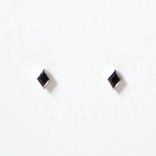 キャッチレスピアス AMITY