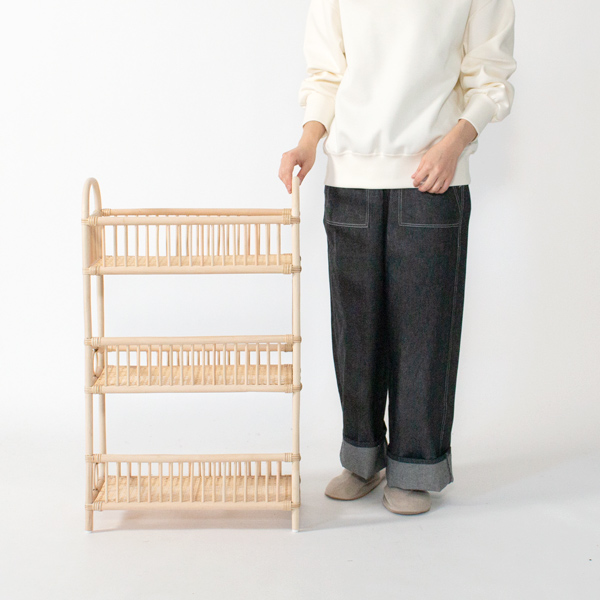 本体高さ約80cm（モデル身長162cm）