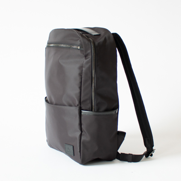 ナイロンツイルデイパック(BLACK)