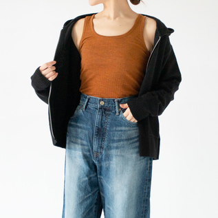 APRICOT・身長162cm APRICOT・身長162cm